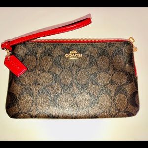 🌹Coach true red PVC leather🌺